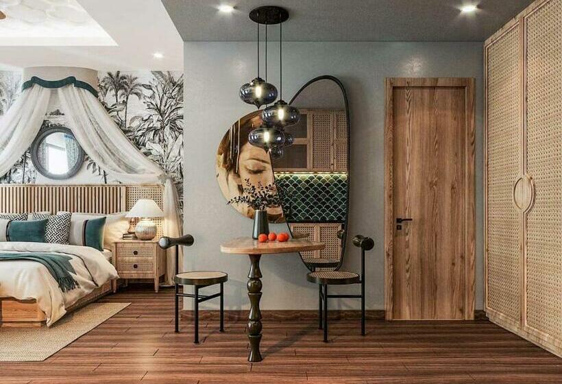 Flc Sea Tower Condotel