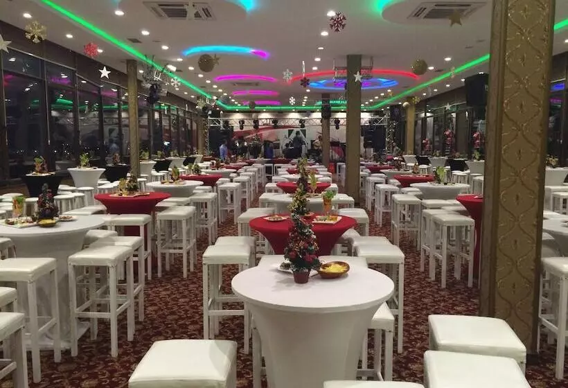 Elegance Resort Hotel & Spa Wellness Aqua