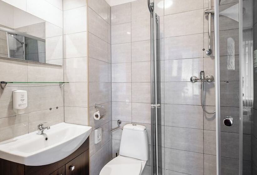 בית מלון כפרי Delta