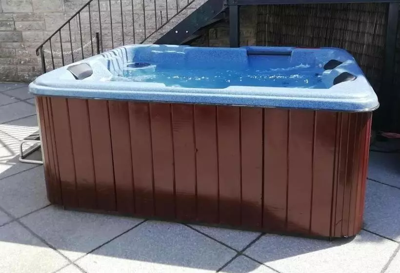 酒店 The Retreat Manor Spa