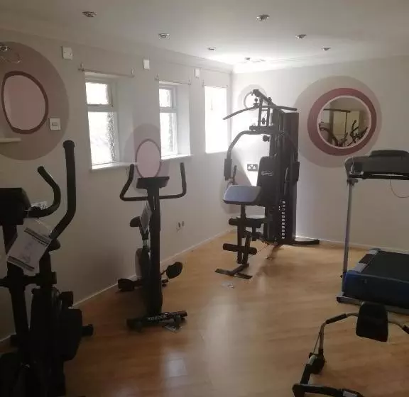 酒店 The Retreat Manor Spa