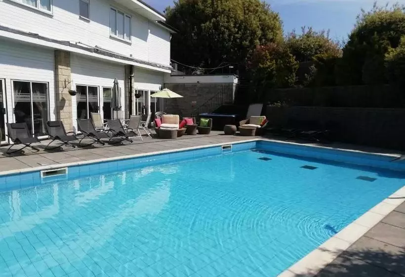 酒店 The Retreat Manor Spa