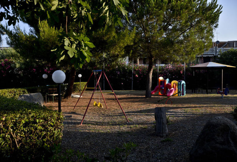 ホテル Fondachello Resort