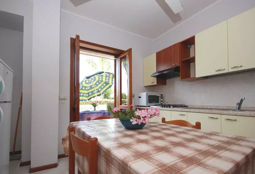 ホテル Fondachello Resort
