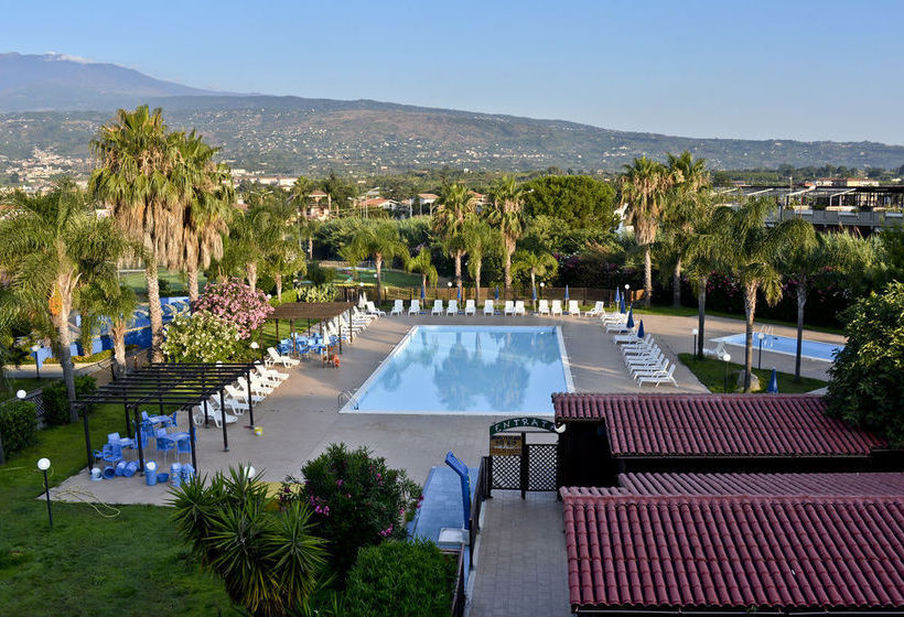 ホテル Fondachello Resort