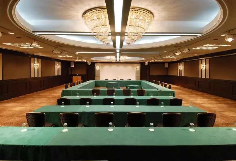 בית מלון כפרי Grand Arc Hanzomon