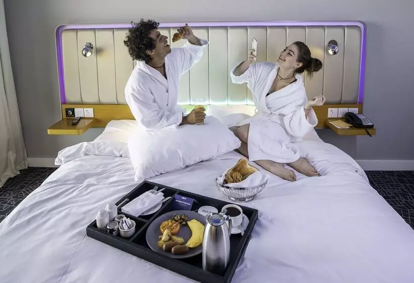 هتل Park Inn By Radisson Abu Dhabi Yas Island