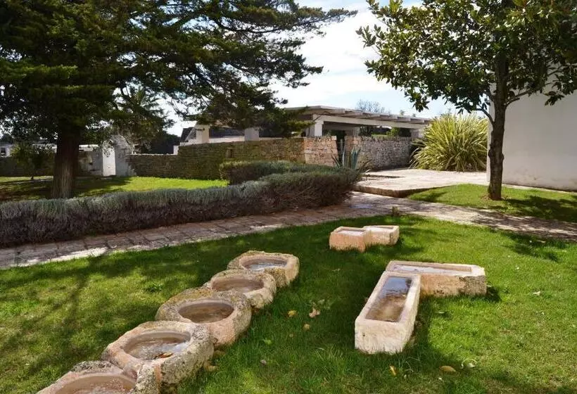 هتل Relais Masseria Villa Cenci