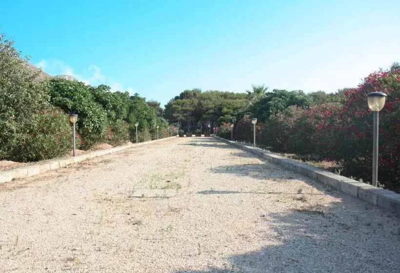 فندق Residence Punta Longa