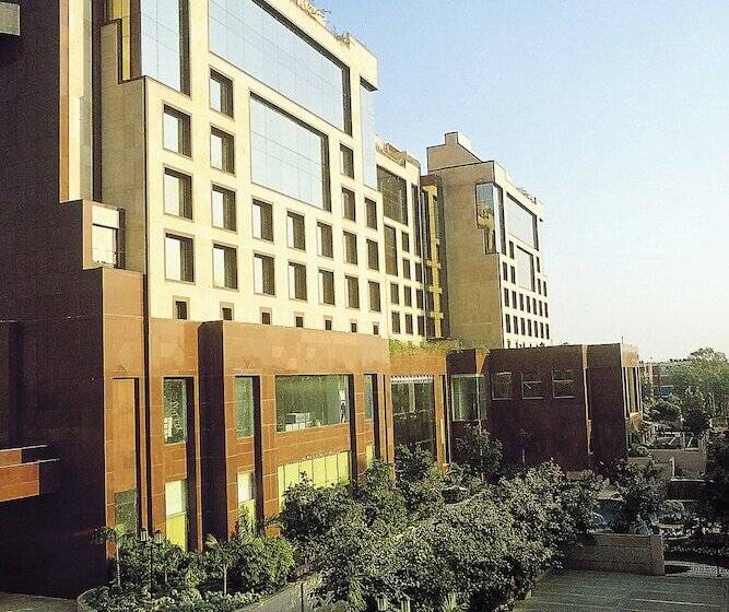 Отель Sheraton New Delhi