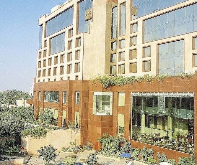 Отель Sheraton New Delhi