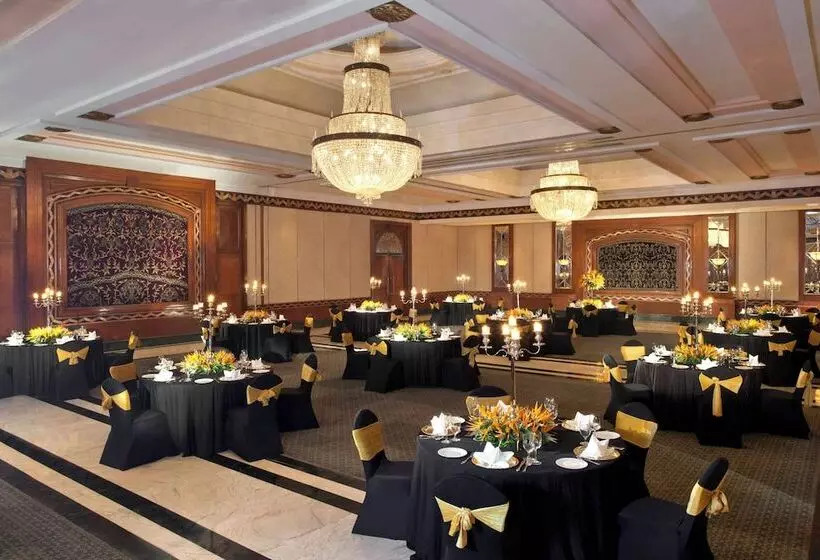 ホテル Sheraton New Delhi