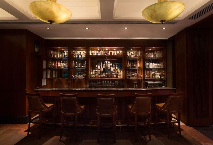 Отель Sheraton New Delhi