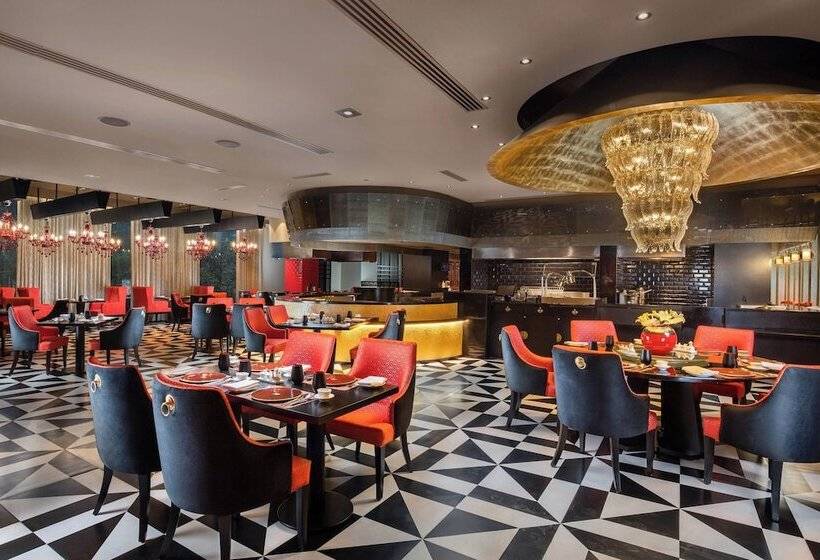 Отель Sheraton New Delhi