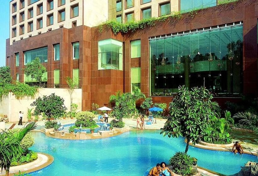 Отель Sheraton New Delhi