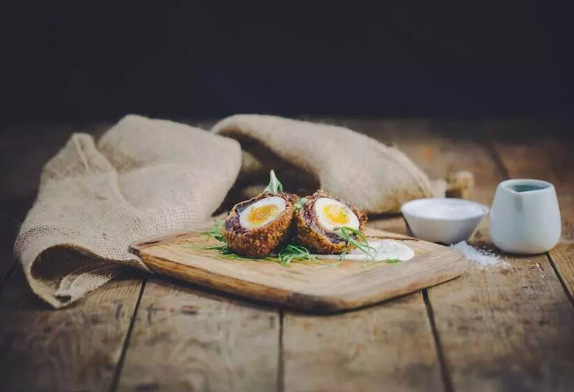 Отель The Ashbourne