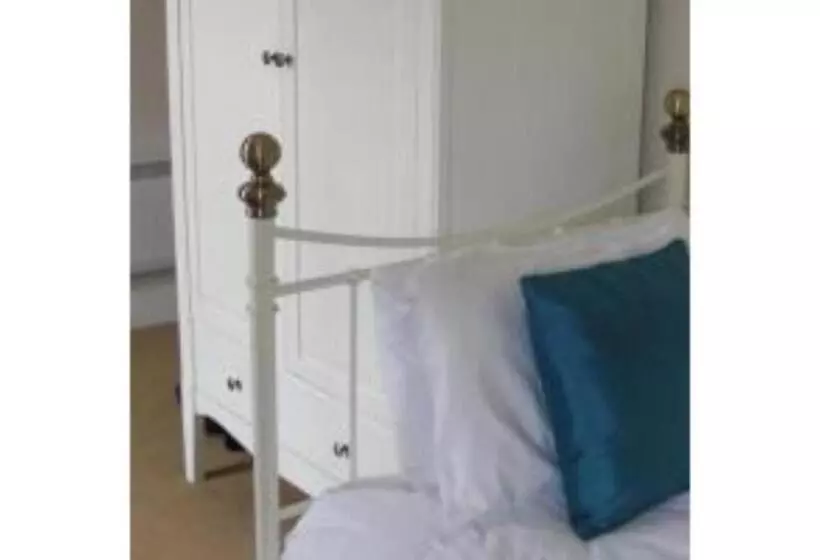 בית מלון כפרי The Old Lodge