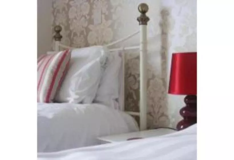 בית מלון כפרי The Old Lodge