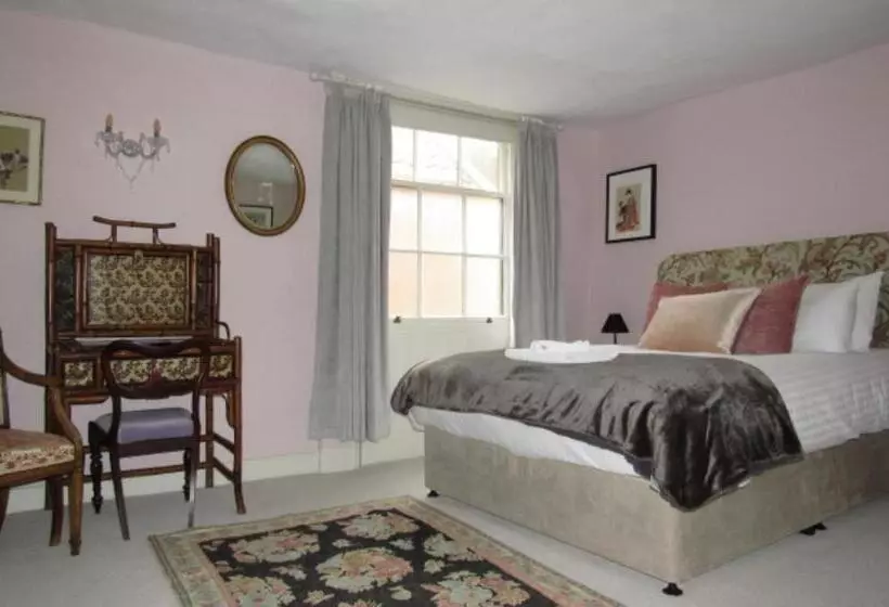 The Old Vicarage Hotel & Restaurant