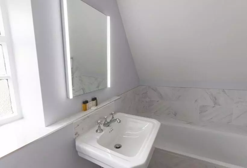 The Old Vicarage Hotel & Restaurant