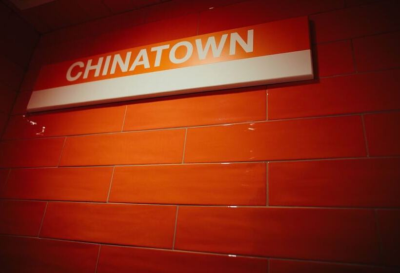 酒店 The Revolution