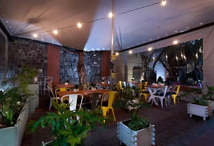 فندق The Rockwell Luxury Suites