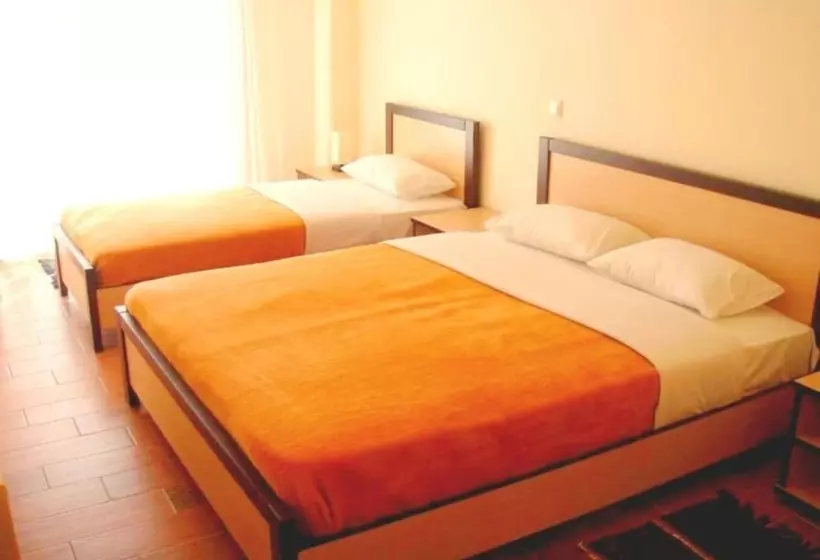 בית מלון כפרי Victoria