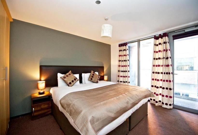 Staycity Aparts Millennium Walk