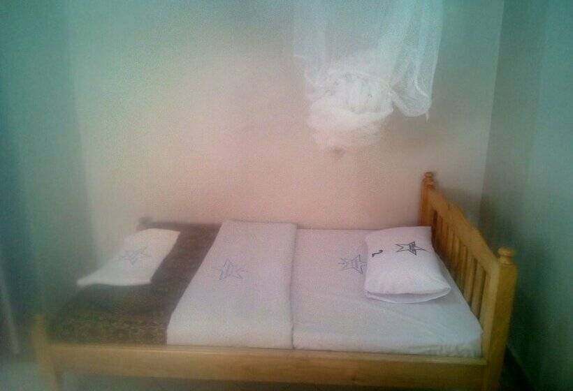 تختخواب و صبحانه Nyeri Star Rest And Lodge