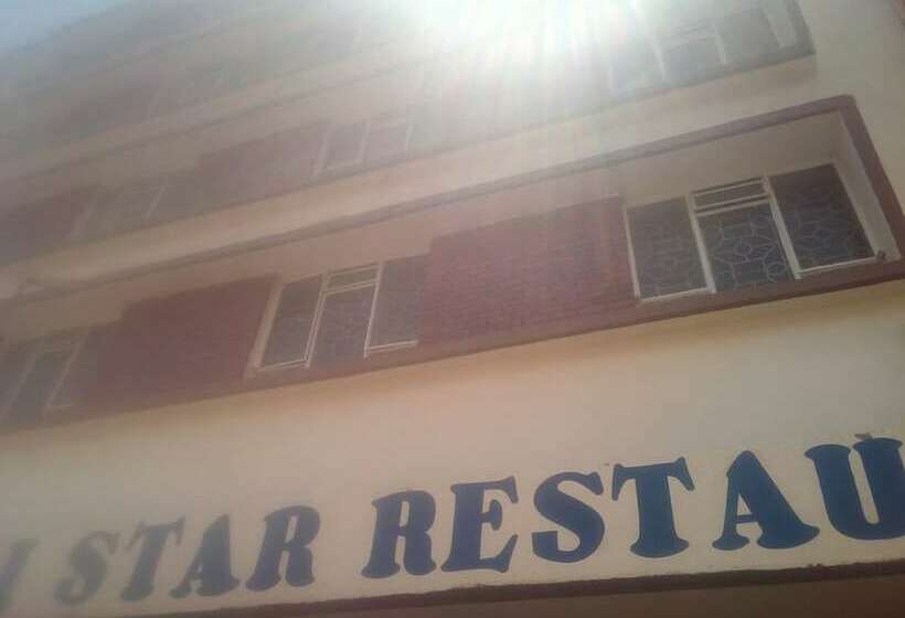 تختخواب و صبحانه Nyeri Star Rest And Lodge