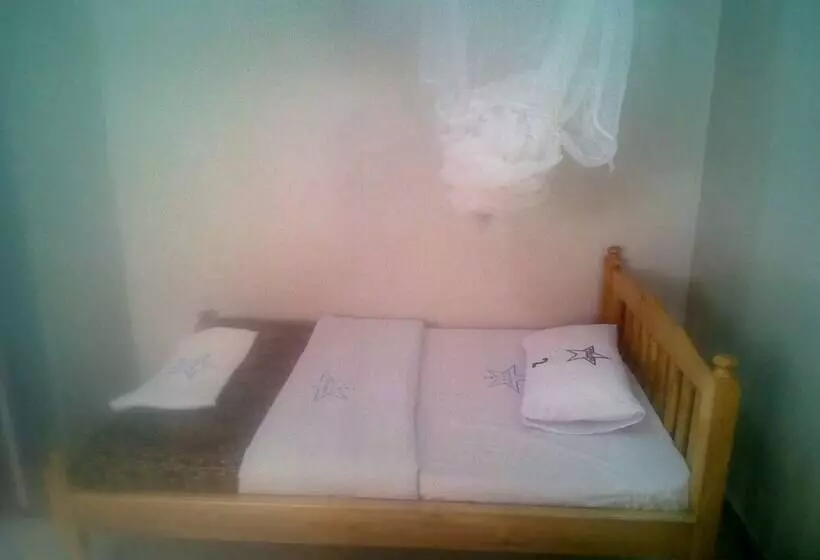 تختخواب و صبحانه Nyeri Star Rest And Lodge