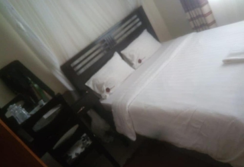 تختخواب و صبحانه Spoon Zoom Malazi