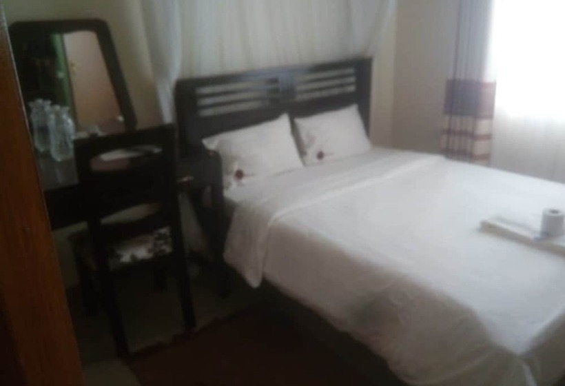 تختخواب و صبحانه Spoon Zoom Malazi