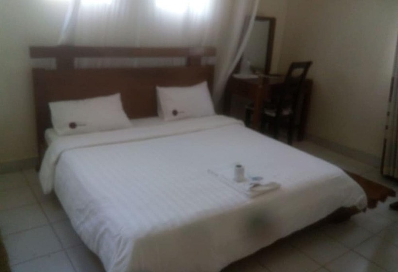 تختخواب و صبحانه Spoon Zoom Malazi