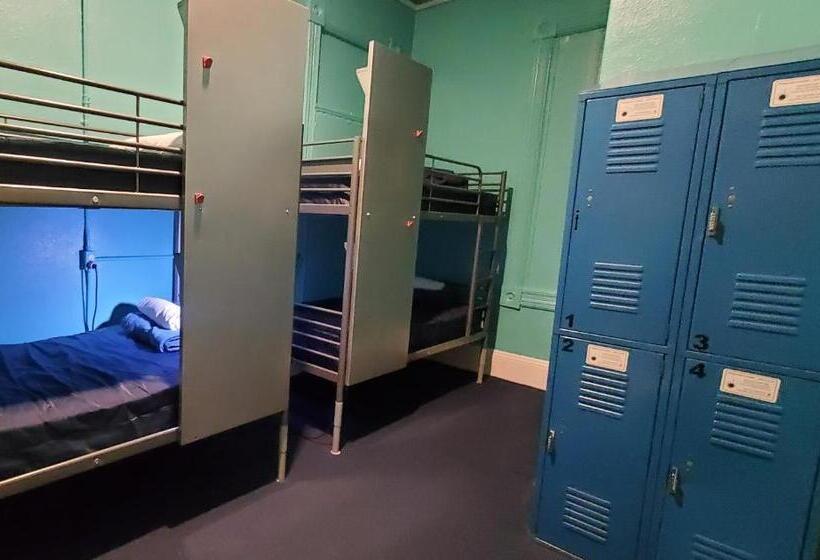 Gaslamp Hostel