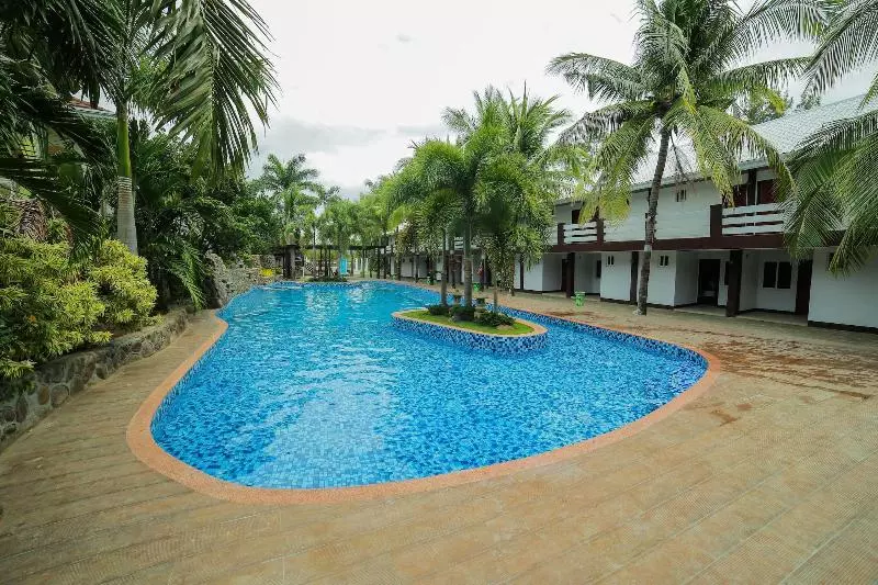 Hotelli Bataan White Corals Beach Resort