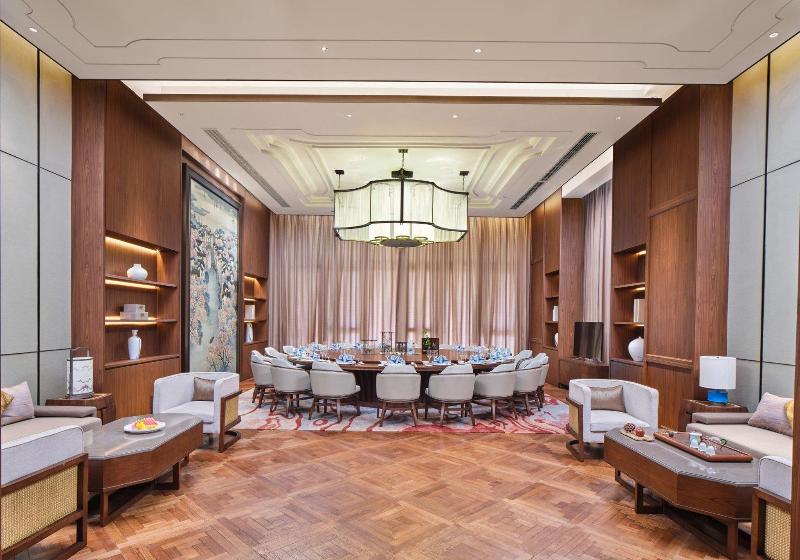 호텔 Hualuxe Suzhou Bay Hot Spring Resort, An Ihg