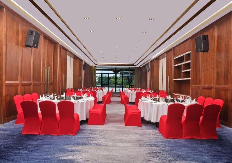 호텔 Hualuxe Suzhou Bay Hot Spring Resort, An Ihg