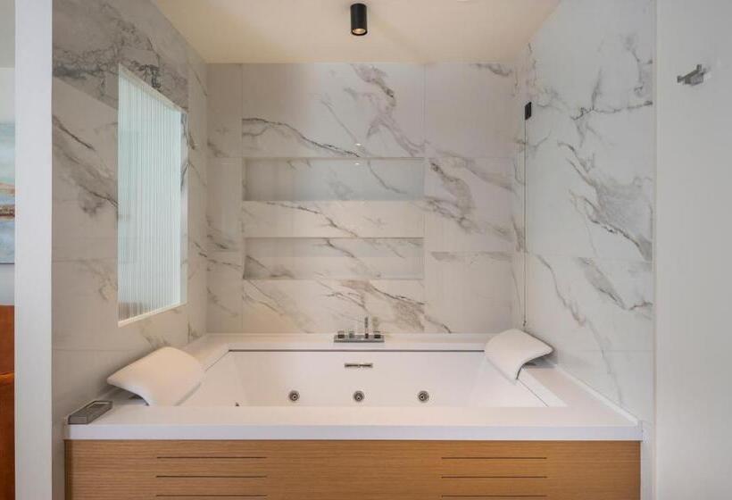 Hyperion City Hotel & Spa