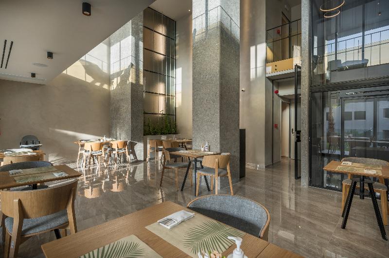 Hyperion City Hotel & Spa