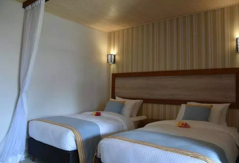 Hotel Starling Bird Resort