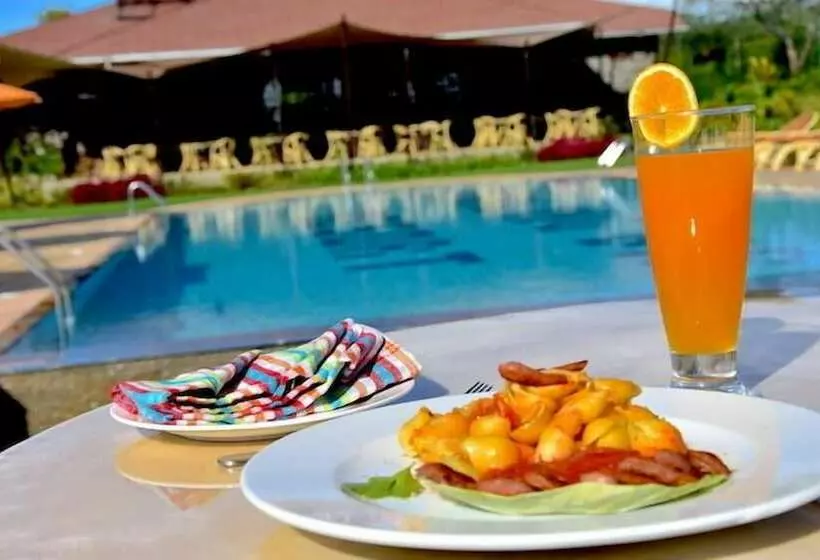 Hotel Starling Bird Resort