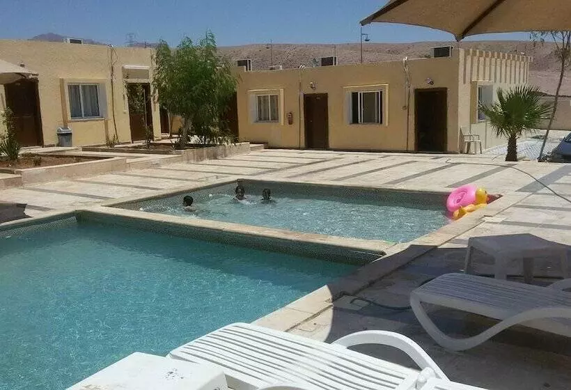 هتل Summer Bay Resort