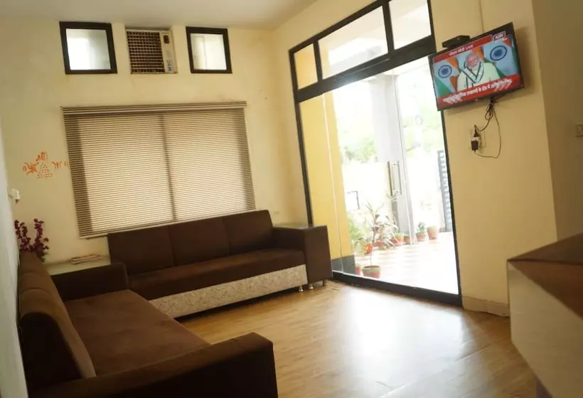 هتل Sunrise Inn