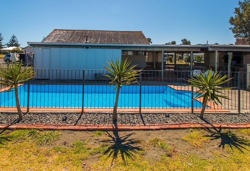 酒店 Whanganui Seaside Holiday Park