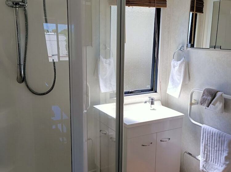 酒店 Whanganui Seaside Holiday Park