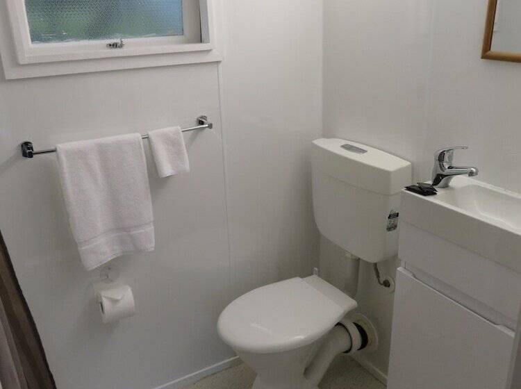 酒店 Whanganui Seaside Holiday Park