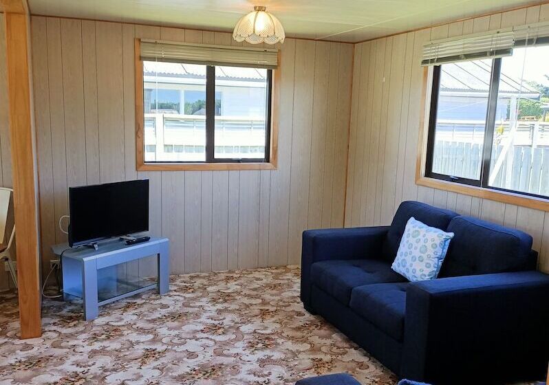 酒店 Whanganui Seaside Holiday Park