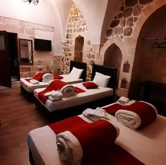 Kadim Otel
