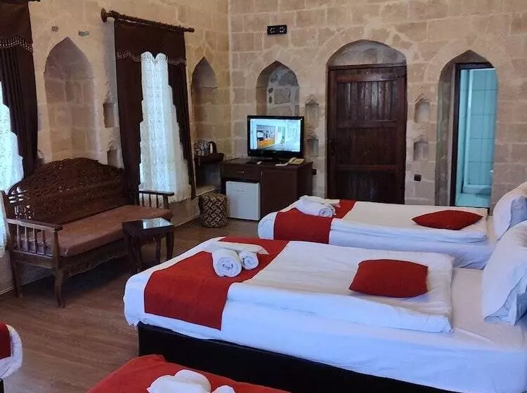 Kadim Otel
